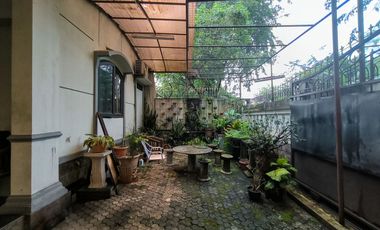 Rumah 5 Kamar Tidur SHM dekat Gandaria City Mall Dibantu KPR J-46152
