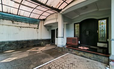 Rumah 5 Kamar Tidur SHM dekat Gandaria City Mall Dibantu KPR J-46152