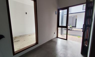 Rumah SHM 10 Menit ke Trans Studio Mall Cibubur Bebas Banjir J-43919