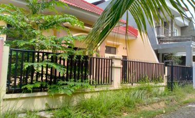 Rumah bagus 12x20 di jalan utama perumahan elite palm spring jambangan dekat tol dan masjid agung