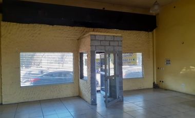 EXCELENTE LOCAL SOBRE RUTA