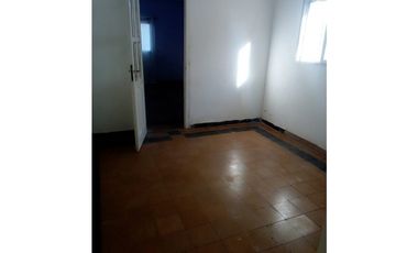 CASA EN CALLE DON ORIONE 385 (RETASADA)