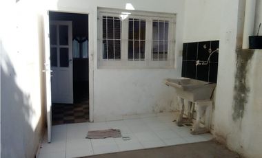 CASA EN CALLE DON ORIONE 385 (RETASADA)