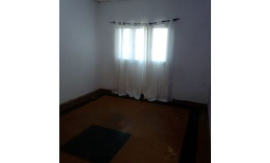 CASA EN CALLE DON ORIONE 385 (RETASADA)