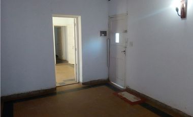 CASA EN CALLE DON ORIONE 385 (RETASADA)