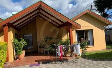 Se vende Casa con amplio terreno en Chiguayante