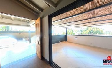 casa en arriendo en loma del esmeraldal. Cod A5277