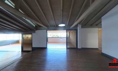 casa en arriendo en loma del esmeraldal. Cod A5277