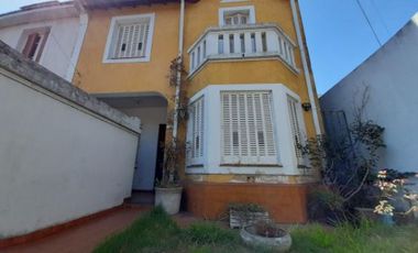 Casa en venta de 3 dormitorios c/ cochera en Morón