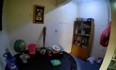 Rumah Larangan Utara Pinggir Jalan Cocok Usaha dan Kostan