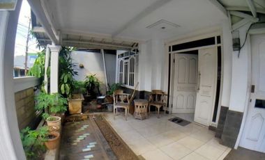 Rumah Larangan Utara Pinggir Jalan Cocok Usaha dan Kostan