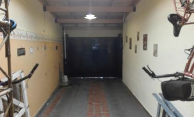 Barbaro Vende casa centro San Martin