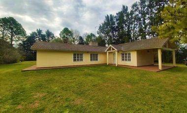 Hermosa Casa Quinta En Venta ¡3.000 m2 de terreno! Barrio Parque Exaltación