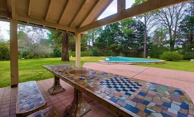 Hermosa Casa Quinta En Venta ¡3.000 m2 de terreno! Barrio Parque Exaltación