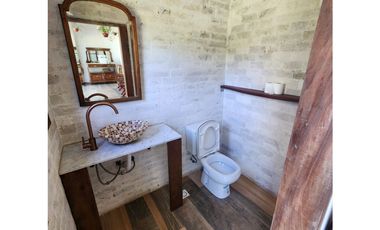 CASA EN BARRIO MAR Y TIERRA
