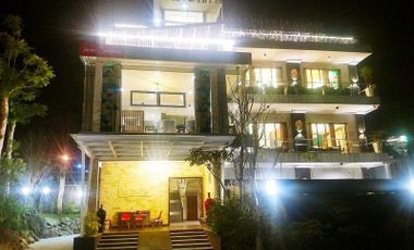 Villa Full Furnish di Kaliurang ada Kolam Renang View Kota Jogja