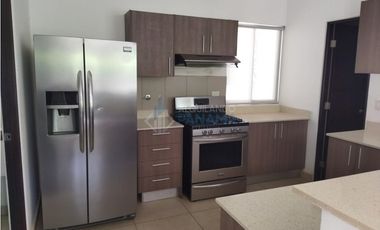 Se Alquila Casa Dúplex en Panamá Pacifico $1.600 AB