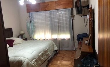 Casa para 2 Familias en venta en Wilde Centro