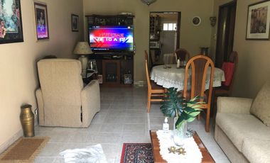 Casa para 2 Familias en venta en Wilde Centro