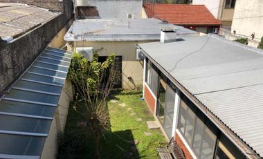 Casa para 2 Familias en venta en Wilde Centro