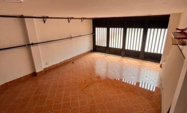 casa en arriendo en la doctora. Cod A6561