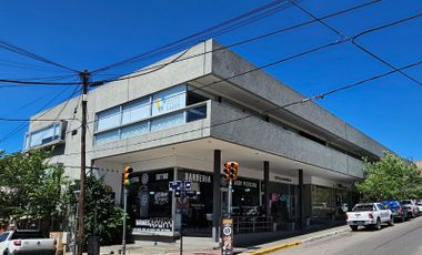 Centro Comercial - España y San Martín -  