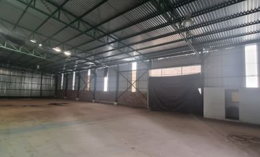 bodega en arriendo en los chilcos. Cod A112276