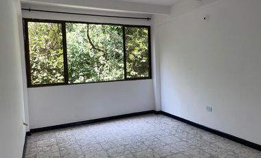 apartamento en arriendo en el limonar. Cod A108063