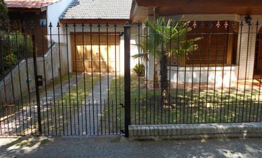 Impecable chalet en la costa