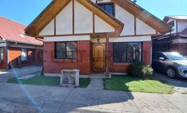Se vende casa en condominio de Villaseca