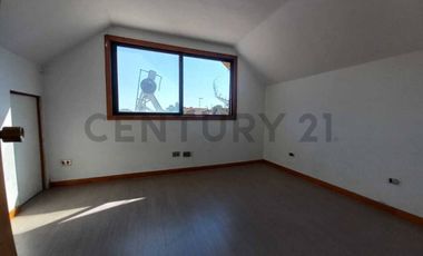 Se vende casa en condominio de Villaseca