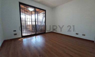 Se vende casa en condominio de Villaseca