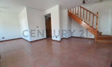Se vende casa en condominio de Villaseca