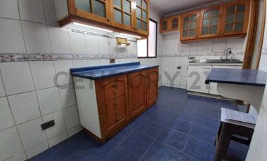 Se vende casa en condominio de Villaseca