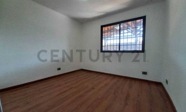 Se vende casa en condominio de Villaseca