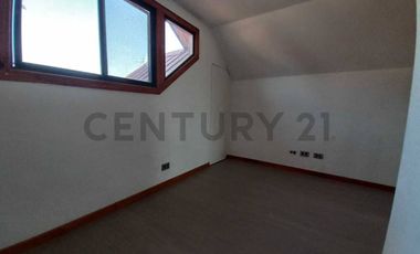 Se vende casa en condominio de Villaseca