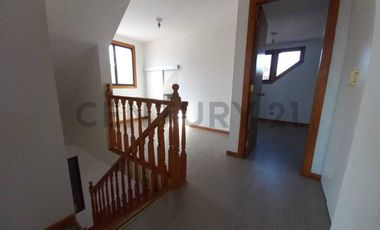 Se vende casa en condominio de Villaseca