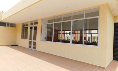apartamento en venta en ciudad del puerto. Cod V89174