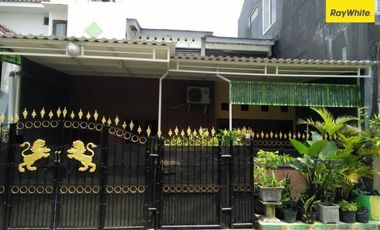 Rumah Disewakan 2 Lantai Lokasi di Babatan Indah, Wiyung