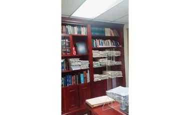Se venden oficinas completamente amobladas, amplias y modernas