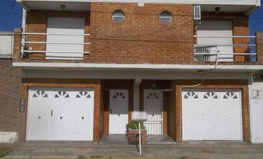 Casa con Departamento en venta en San Antonio de Padua Norte