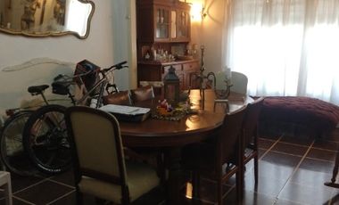 Casa con Departamento en venta en San Antonio de Padua Norte