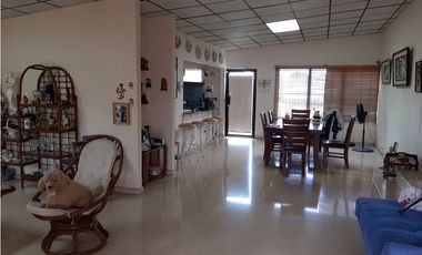 Se vende casa en Villa Zaita I.D. MH