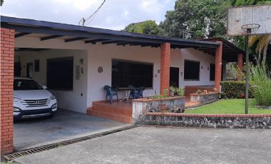 Se vende casa en Villa Zaita I.D. MH