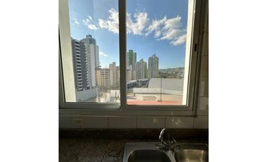 VENDO APTO. KINGS PARK (JA)