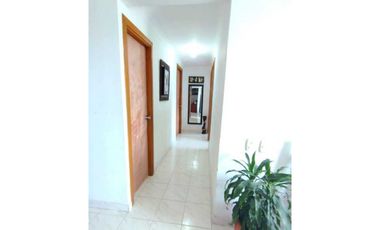 Vendo apartamento en conjunto cerrado en la Julia, Montería