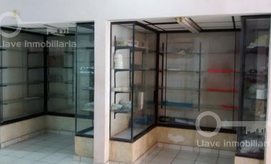 Local Comercial de 2 niveles en Venta en calle Agustín de Iturbide, Col. Centro, Minatitlán, Ver.