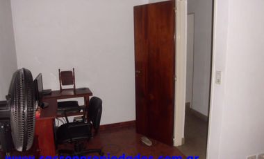 V576 Moron Venta Duplex 3 amb. con cochera Apto credito