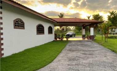 VENDO FINCA DE 22 HECTAREAS CON HERMOSA CASA BUGABA