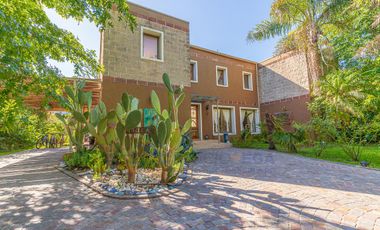 Casa en venta  en Campos de Álvarez  Moreno -